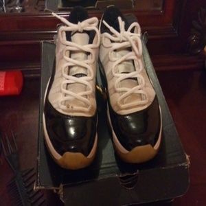 Jordan retro 11 low